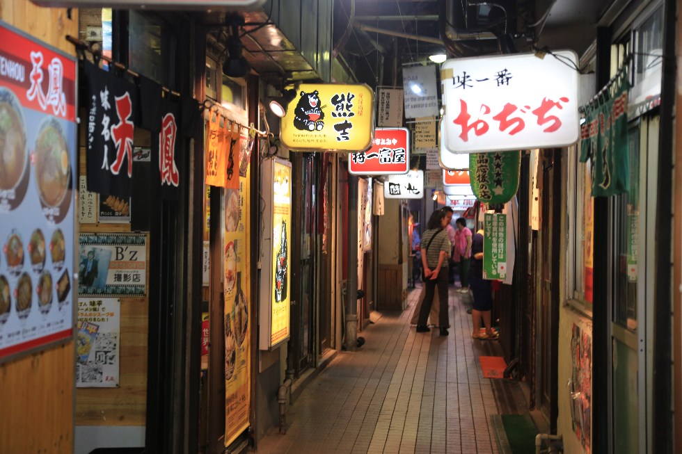 饭店人均消费_2021年历年人均消费(3)